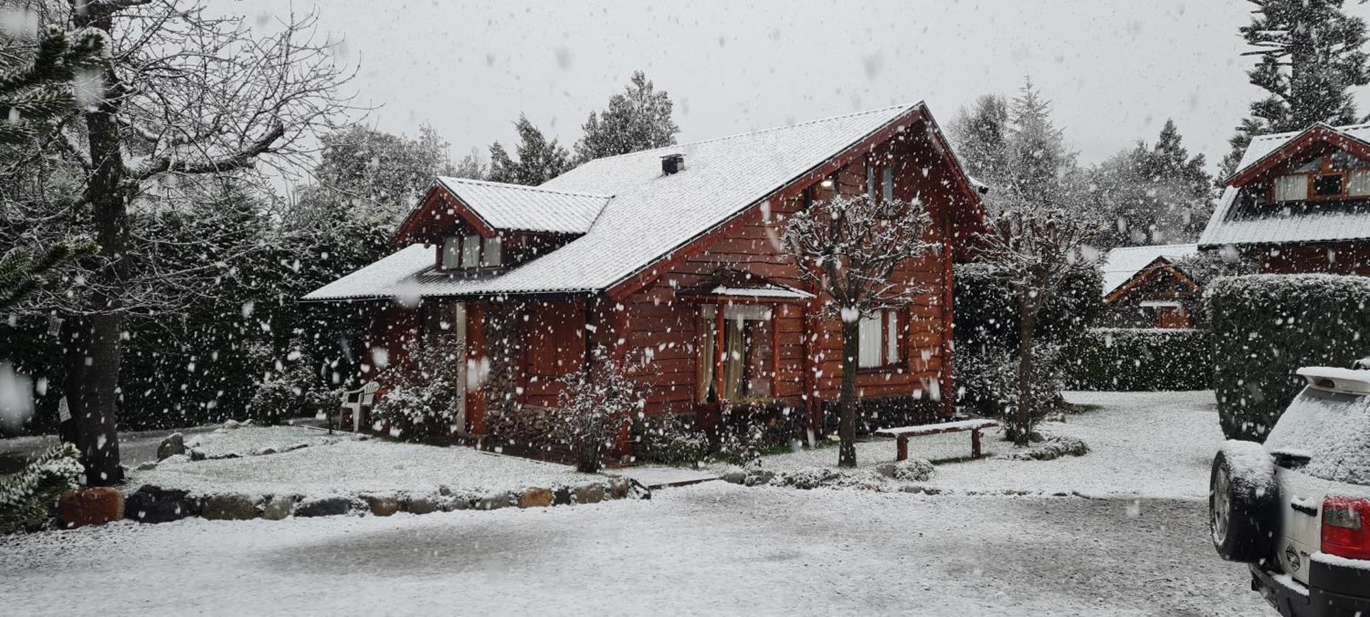 El Aguila Aparthotel San Carlos de Bariloche Exterior foto