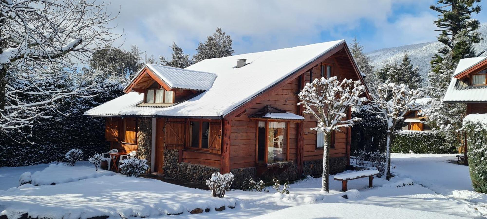 El Aguila Aparthotel San Carlos de Bariloche Exterior foto